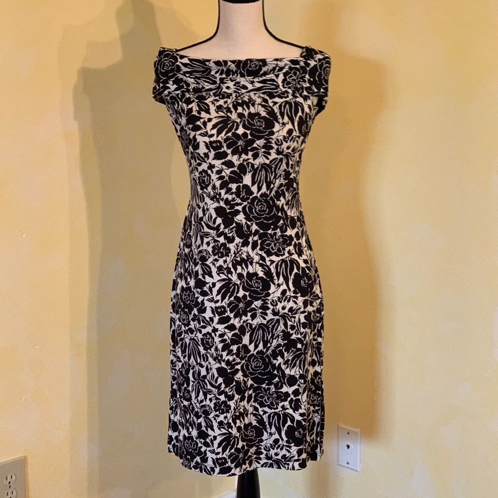 BCBGMAXAZRIA Elegant Off The Shoulder Dress